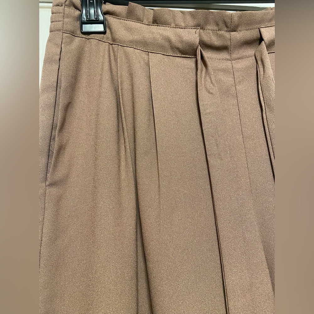 DR2 brown cropped pull on pants - Picture 2 of 3